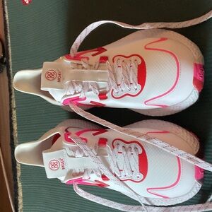 g-Fore White and Pink golf Shoes size 9 1/2